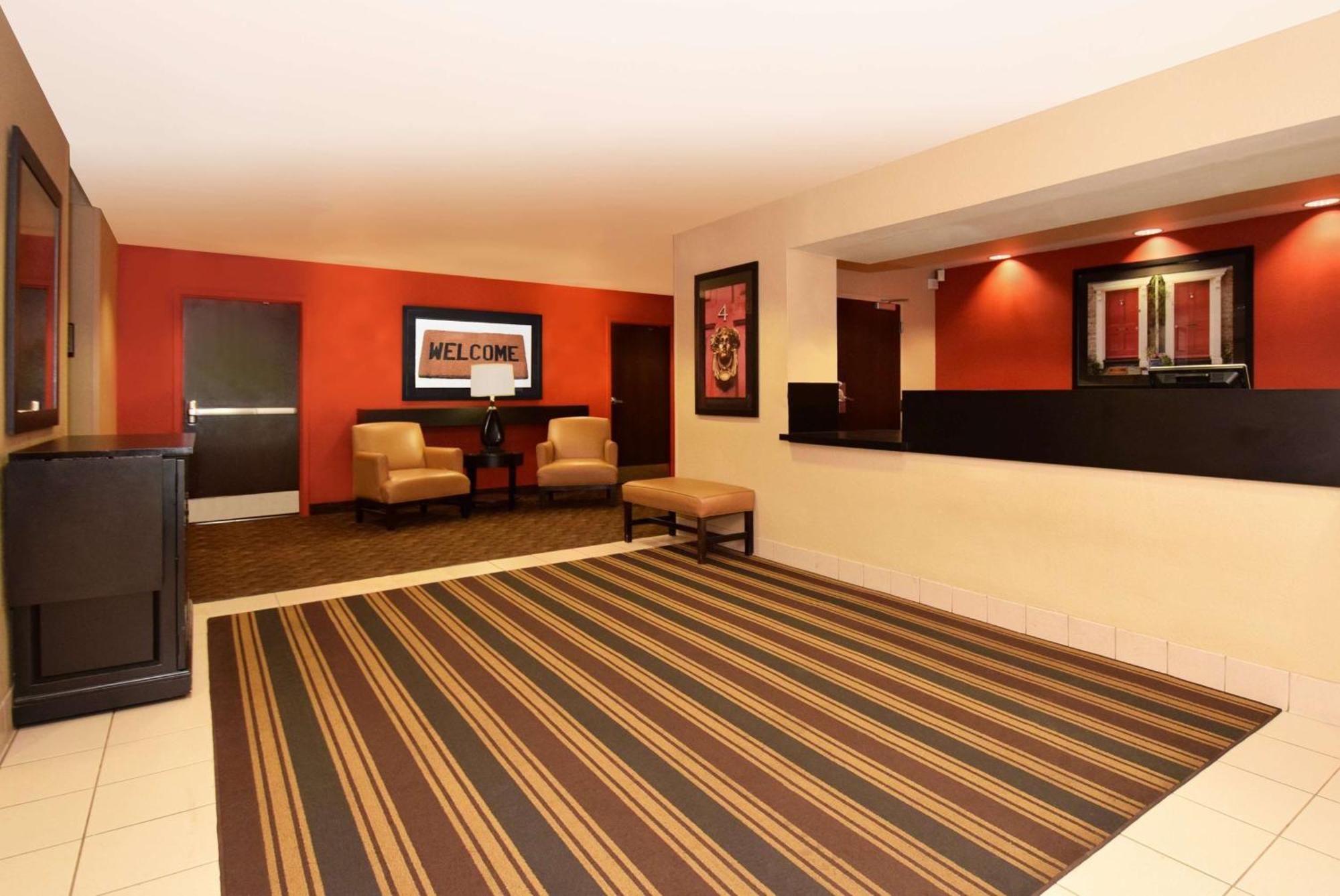 เอ็กซ์เทนด์ สเตย์ อเมริกา - ชิคาโก - เวอร์นอน ฮิลส์ - เลก ฟอเรสต์ Hotel Vernon Hills ภายนอก รูปภาพ